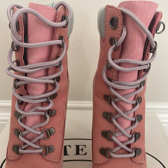 Pink Nubuck booties 8 - Picture 6 of 9